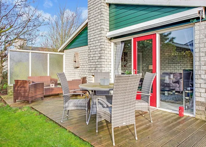 Дом отдыха Aan Zee Петтен